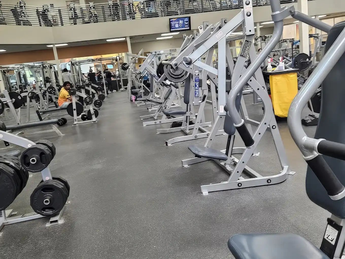 LA Fitness, 35009 Enchanted Pkwy S, Federal Way, WA 98003